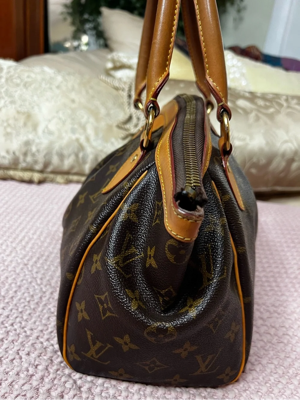 Louis Vuitton Tivoli PM Monogram Canvas Satchel Handbag w/ Dust Bag